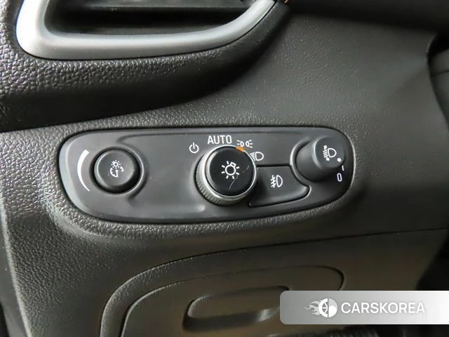 Chevrolet (GM Daewoo) The New Trax 2019 Серый из Кореи, фото 4