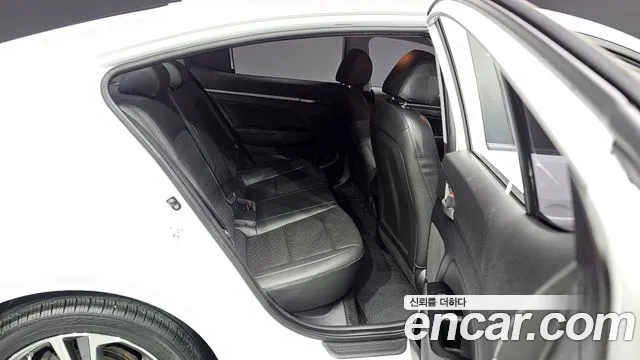 Hyundai Avante AD id 2696219 из Кореи 4