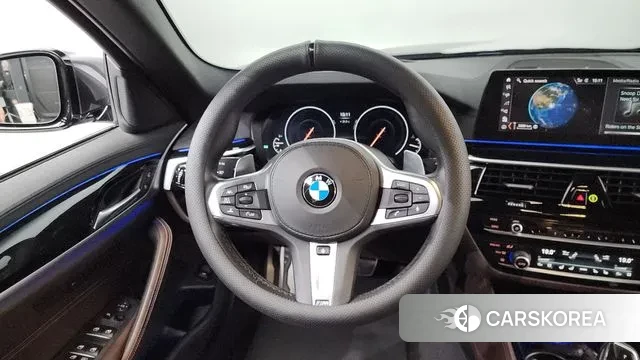 BMW 5 Series (G30) 2019 Серый из Кореи, фото 4