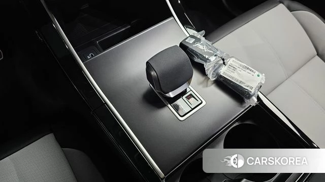 Land Rover Range Rover Velar 2026 Серебристо-серый из Кореи, фото 4