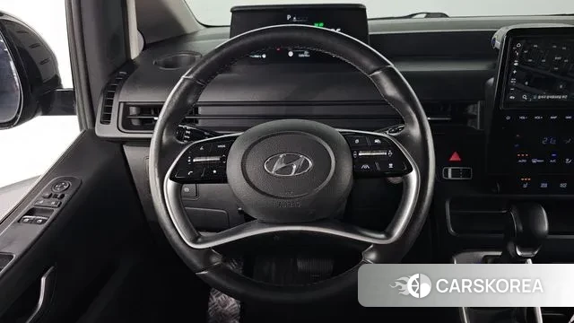 Hyundai Staria 2023 Черный из Кореи, фото 4