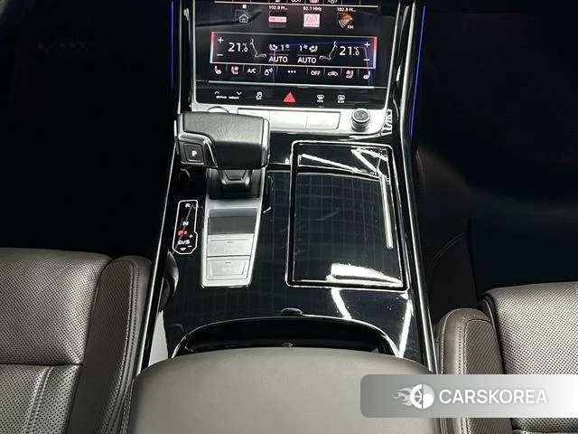 Audi A8 2020 Черный из Китая, фото 4