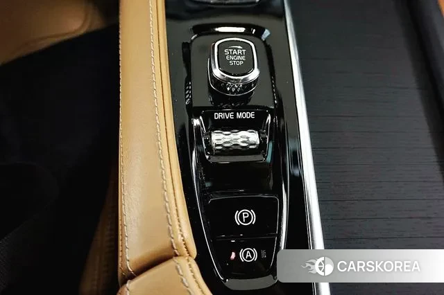 Volvo XC90 second Generation 2021 Белый из Кореи, фото 4