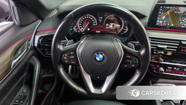 BMW 5 Series (G30) 2018 Серый из Кореи, фото 4