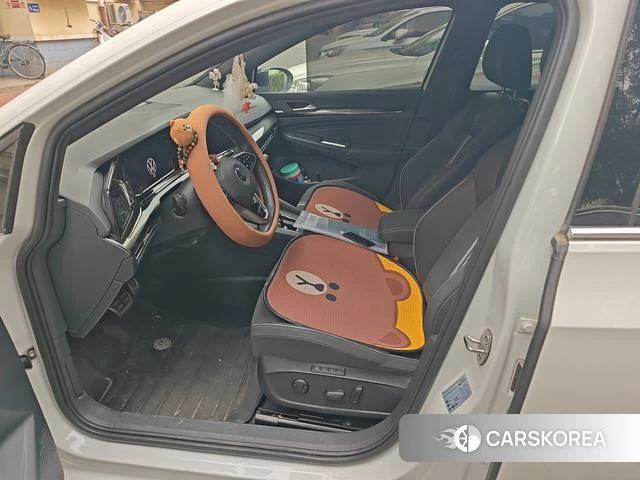 Volkswagen Golf 2022 Белый из Китая, фото 4