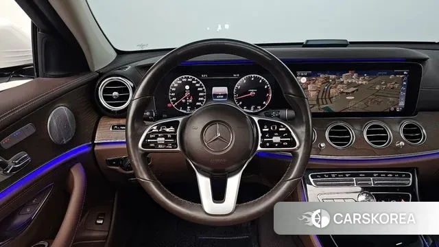 Mercedes-Benz E-Class W213 2019 Белый из Кореи, фото 4