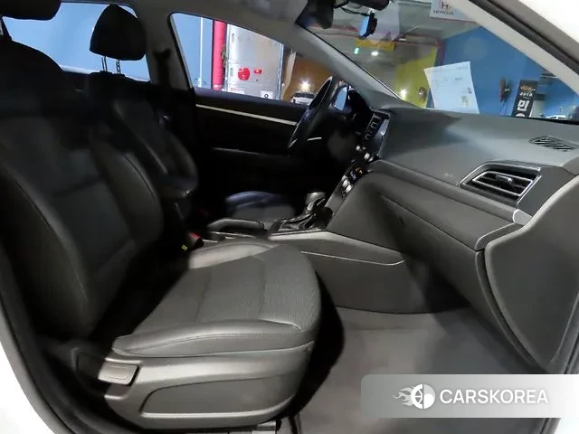 Hyundai The New Avante AD id 3489290 из Кореи 4