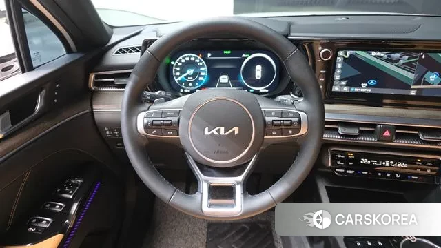 Kia K5 Hybrid 3rd Generation 2023 Белый из Кореи, фото 4