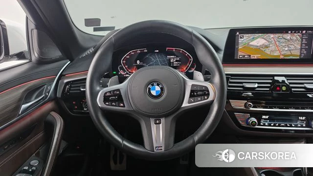 BMW 5 Series (G30) 2020 Белый из Кореи, фото 4