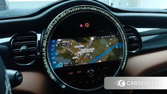 Mini Cooper S 2024 Желтый из Кореи, фото 4