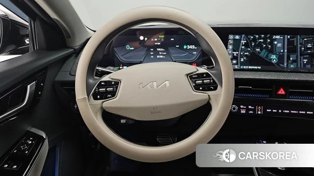 Kia EV6 2023 Черный из Кореи, фото 4