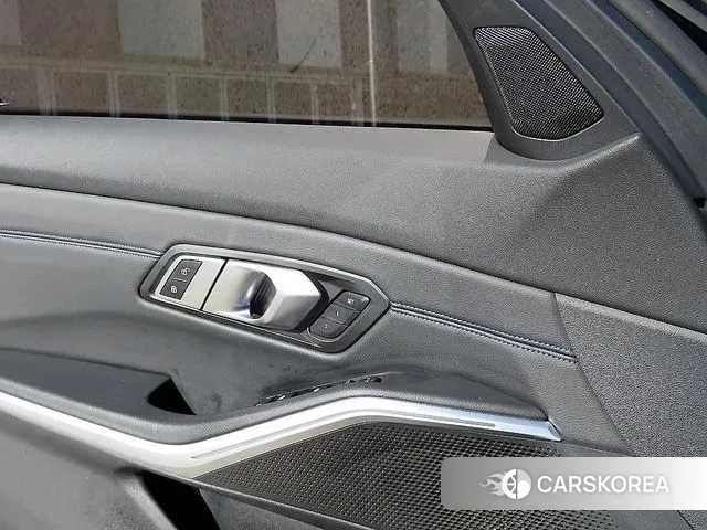 BMW 3 Series (G20) 2020 Черный из Кореи, фото 4