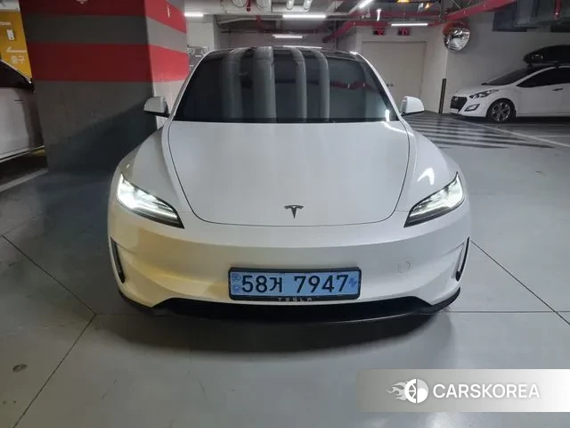 Tesla Model 3 2024 Белый из Кореи, фото 4