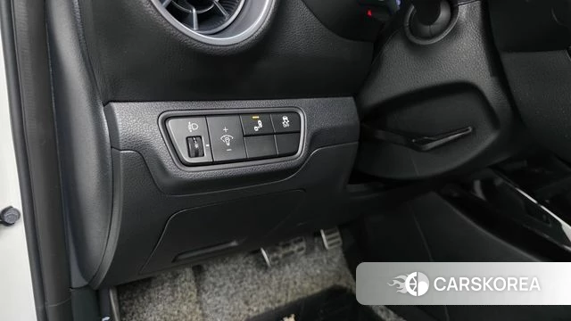 Kia The New K3 2nd generation 2023 Белый из Кореи, фото 4