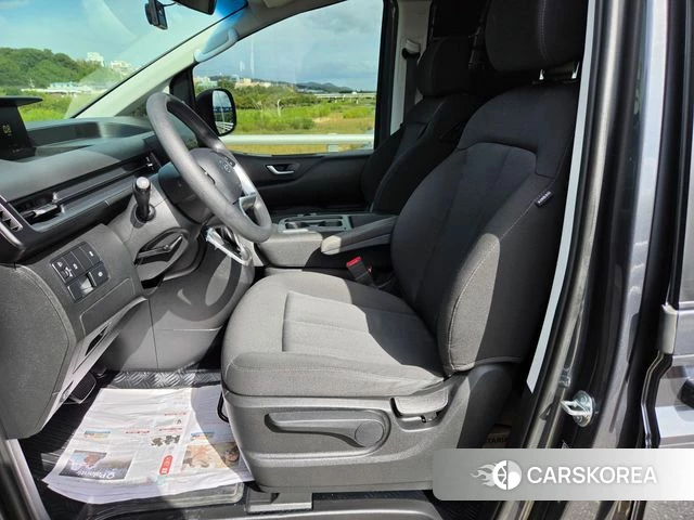Hyundai Staria 2023 Серый из Кореи, фото 4