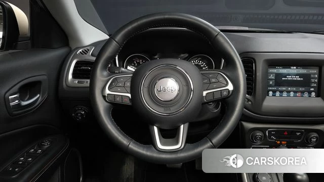 Jeep Compass 2nd Generation 2018 Белый из Кореи, фото 4
