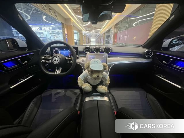 Mercedes-Benz Class C 2023 Белый из Китая, фото 4
