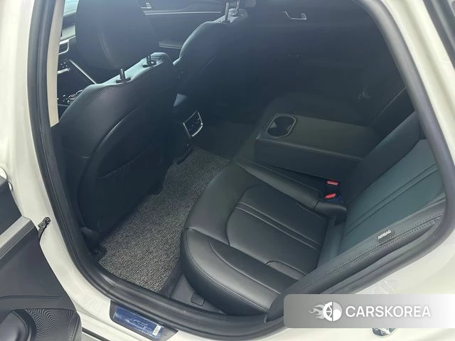 Kia K5 3rd generation 2023 Белый из Кореи, фото 4