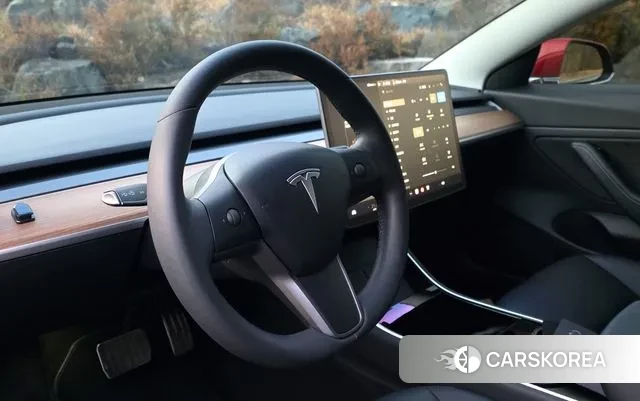 Tesla Model 3 2020 Красный из Кореи, фото 4