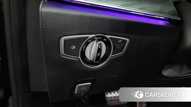 Mercedes-Benz E-Class W213 2019 Черный из Кореи, фото 4