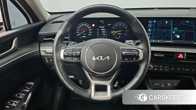 Kia The New K5 3rd generation 2025 Белый из Кореи, фото 4