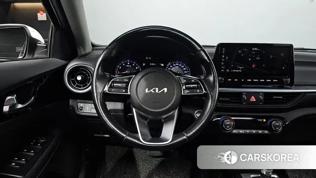 Kia The New K3 2nd generation 2021 Белый из Кореи, фото 4