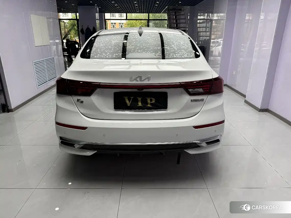 Kia K3 2022 Белый из Китая, фото 4