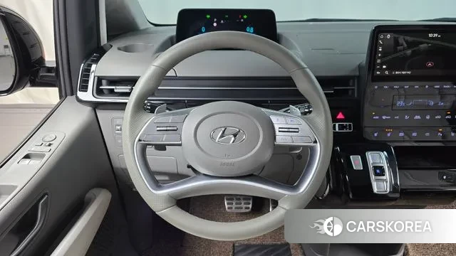 Hyundai Staria 2023 Черный из Кореи, фото 4