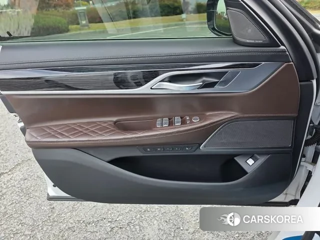 BMW 7 Series (G11) 2020 Белый из Кореи, фото 4