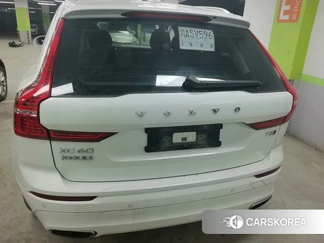 Volvo XC60 2019 Белый из Китая, фото 4