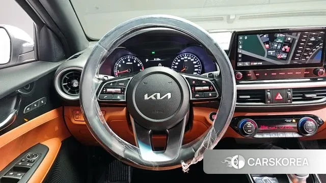 Kia The New K3 2nd generation 2021 Белый из Кореи, фото 4