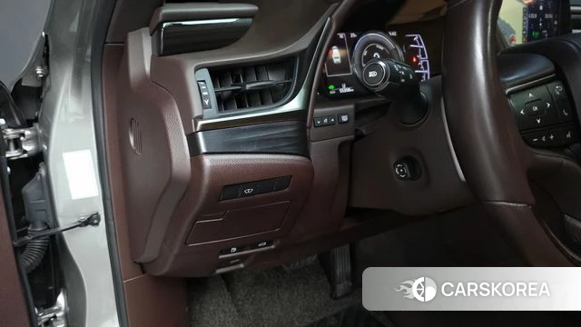 Lexus ES300h 7th generation 2018 Песочный из Кореи, фото 4
