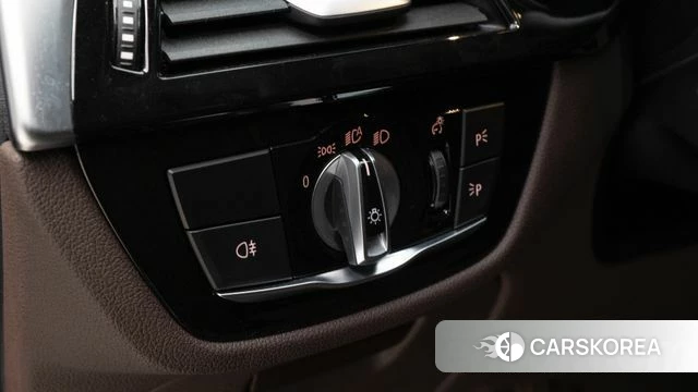 BMW 6 Series GT (G32) 2023 Черный из Кореи, фото 4