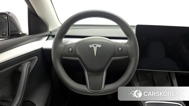 Tesla Model Y 2024 Серый из Кореи, фото 4