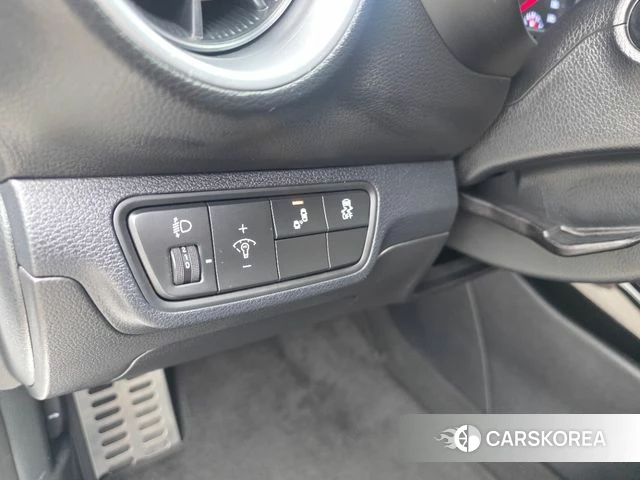Kia The New K3 2nd generation 2023 Белый из Кореи, фото 4