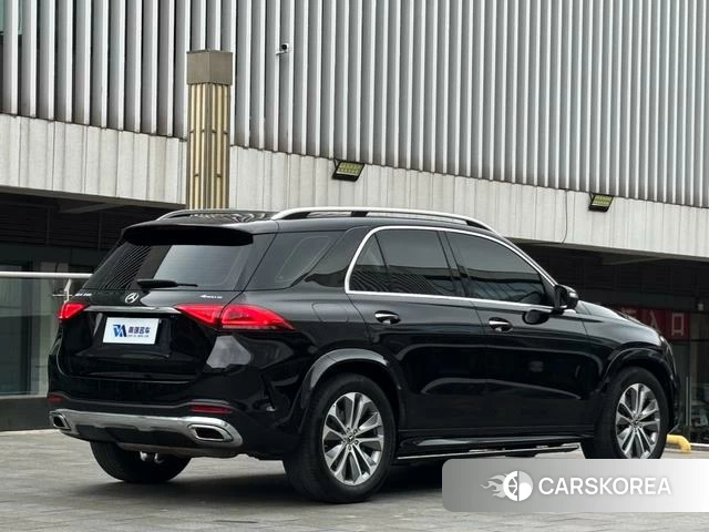 Mercedes-Benz GLE (import) 2022 Черный из Китая, фото 4