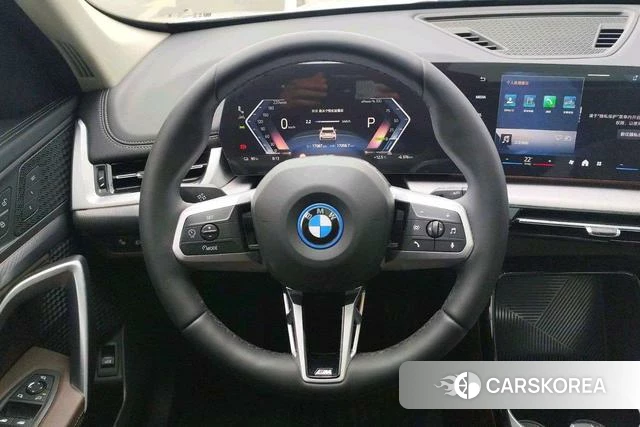 BMW iX1 2025 Белый из Китая, фото 4