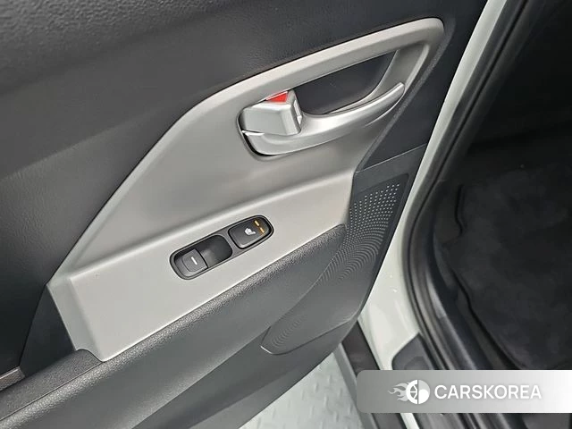 Kia Niro Plus 2022 Белый из Кореи, фото 4