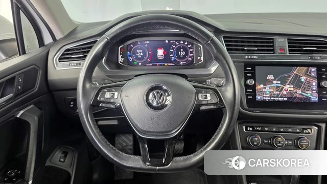 Volkswagen Tiguan Allspace 2020 Белый из Кореи, фото 4
