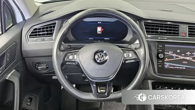 Volkswagen Tiguan second Generation 2018 Белый из Кореи, фото 4