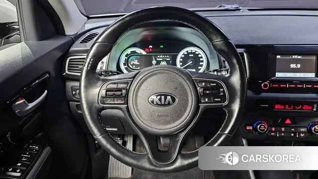 Kia Niro 2018 Серебряный из Кореи, фото 4