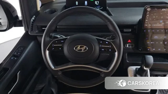 Hyundai Staria 2023 Черный из Кореи, фото 4