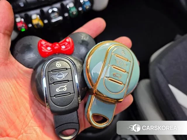 Mini Cooper S 2022 Черный из Кореи, фото 4