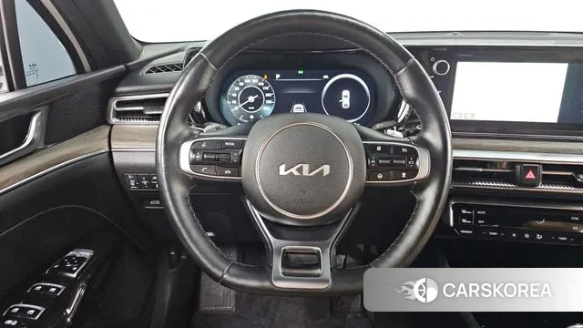 Kia K5 3rd generation 2023 Белый из Кореи, фото 4