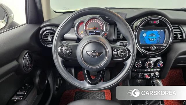 Mini Cooper 2018 Жемчужный цвет из Кореи, фото 4