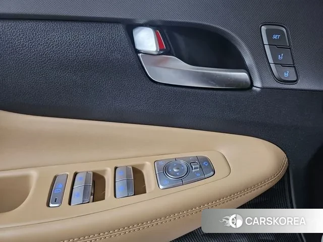 Hyundai The New Santa Fe 2023 Белый из Кореи, фото 4