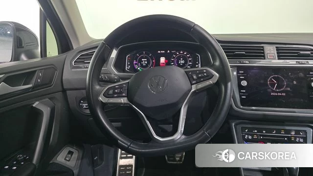 Volkswagen Tiguan second Generation 2021 Черный из Кореи, фото 4