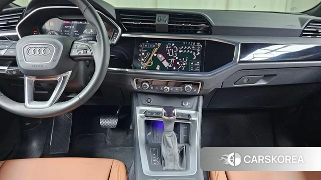 Audi Q3 (F3) 2025 Белый из Кореи, фото 4