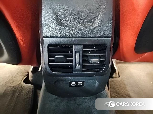 BMW 1 Series (F40) 2021 Белый из Кореи, фото 4