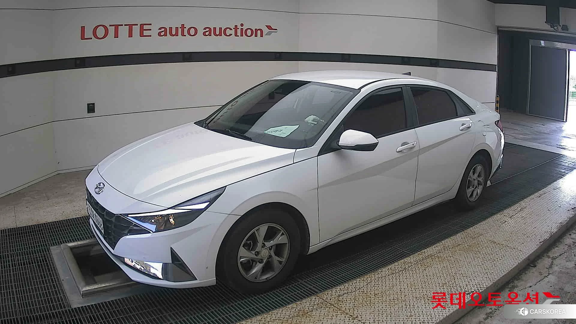 Hyundai Avante 2021 Polar White из Кореи, фото 4